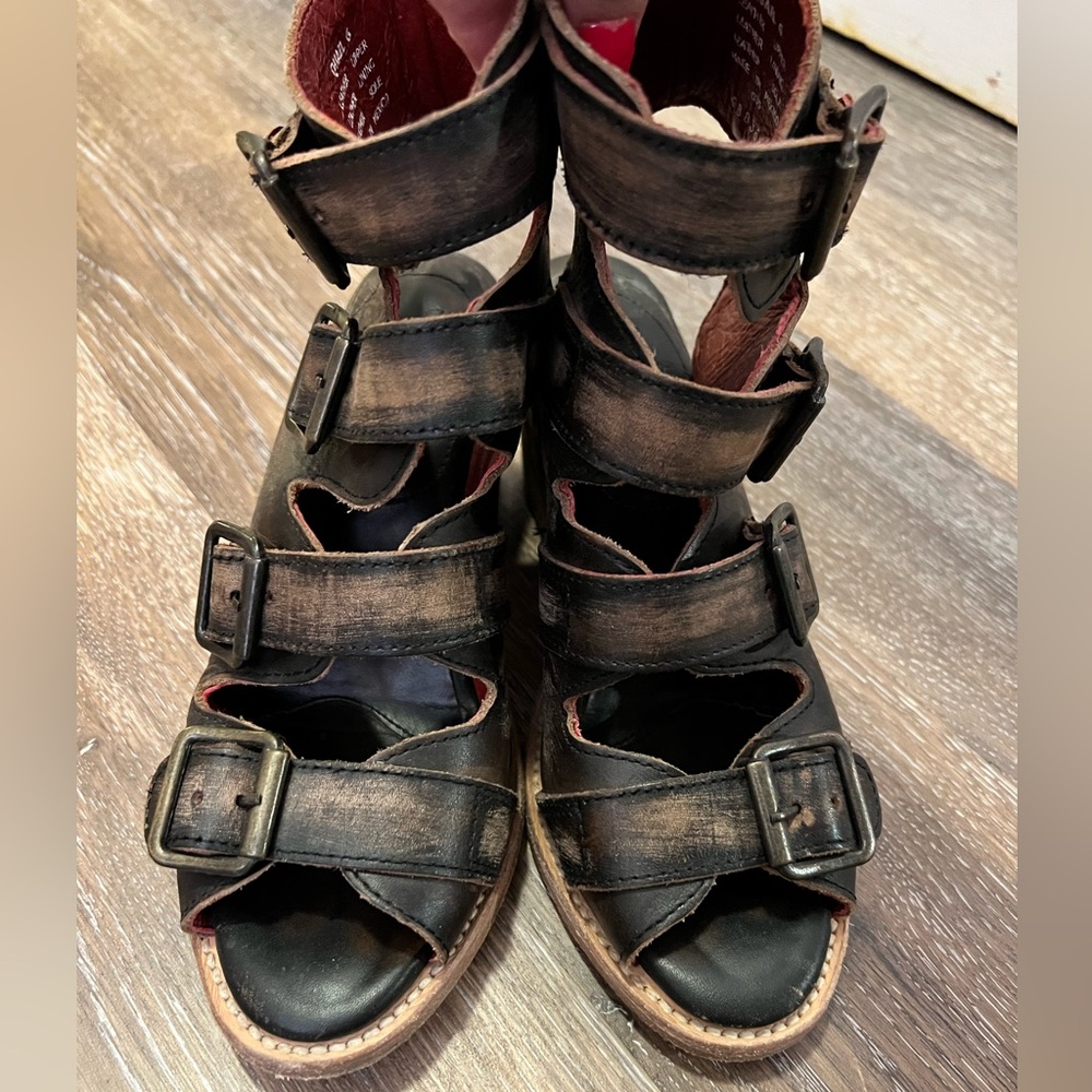 Freebird by Steven Quail sandal.  Size 6.
